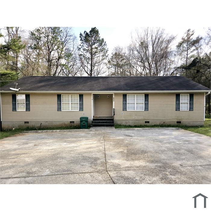 2428 Grandview Dr NE